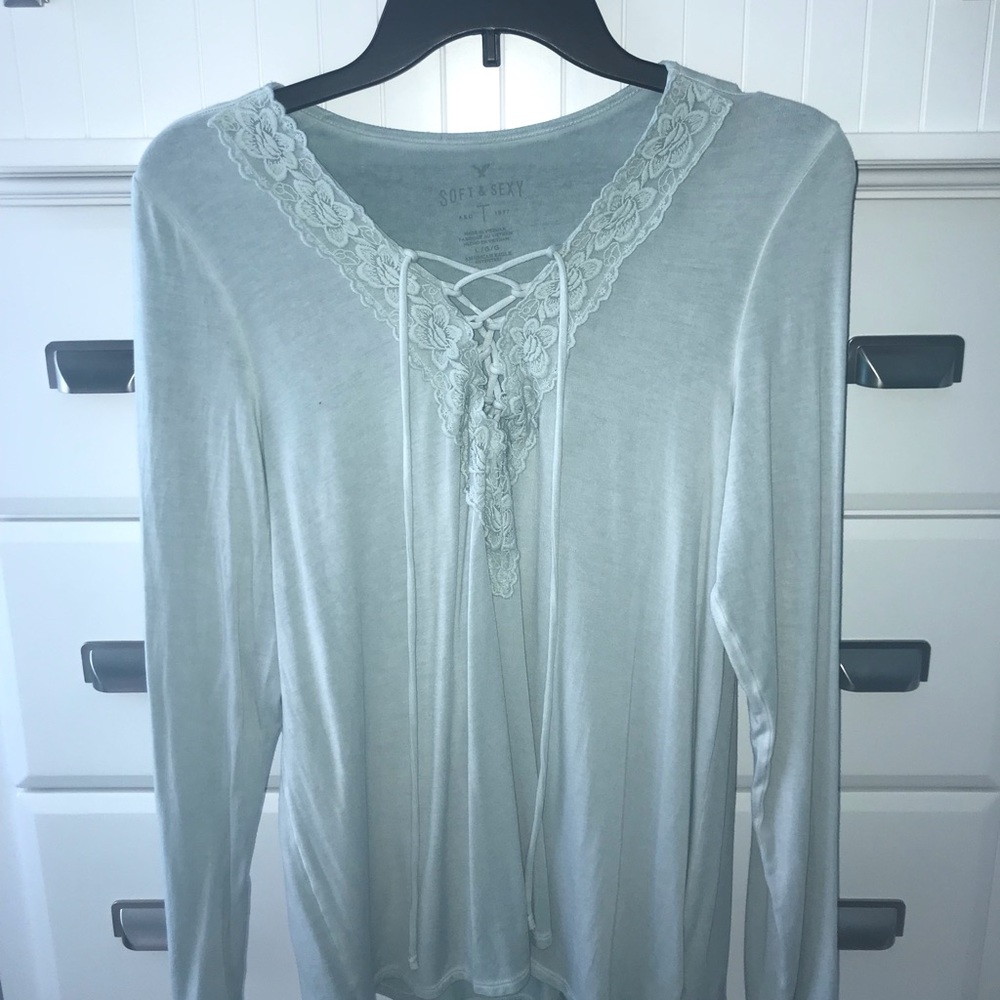 American eagle shirt PRICE IS NEGOTIABLE